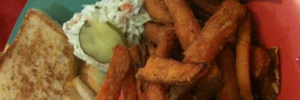 Broadway Cafe potato wedges cole slaw bread